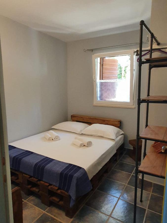 Apartmani Huljic Stari Grad  Exteriör bild